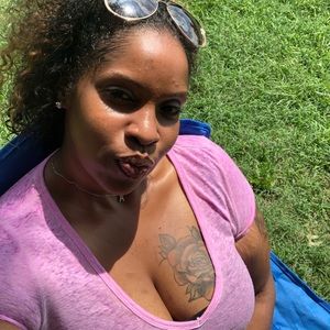 Meet your Posher, Abigail